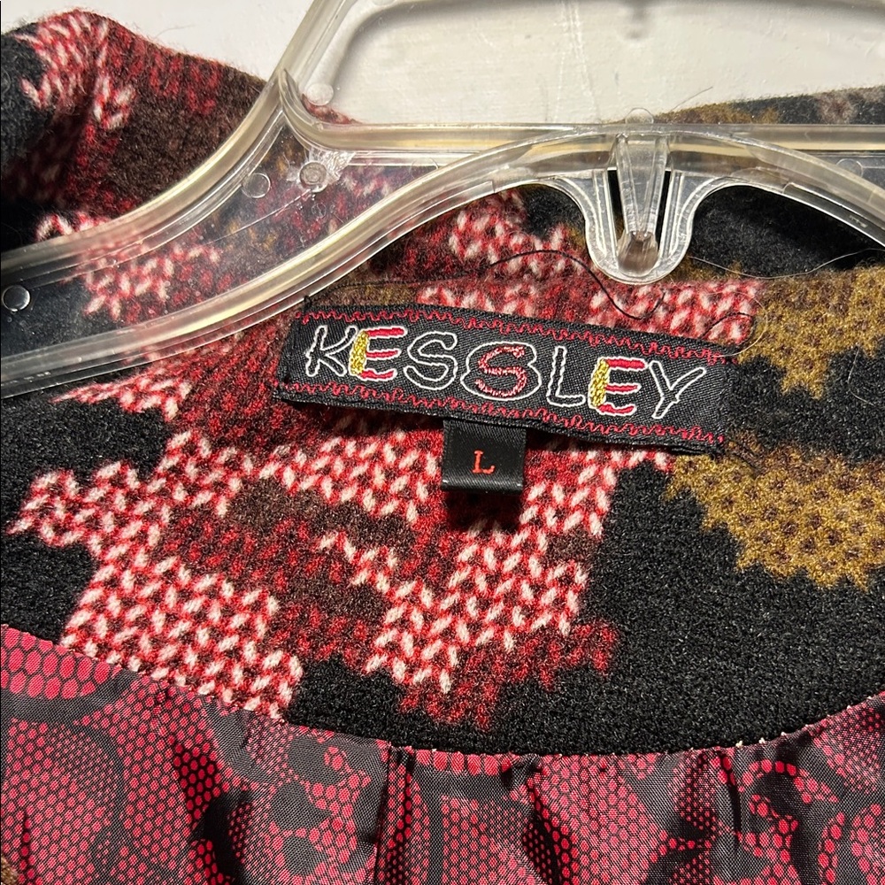 Chic Patchwork Cape Coat with Floral Accents - image 2